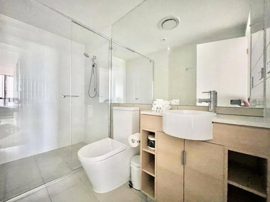 Broadbeach Level 10 With Views Gold Coast