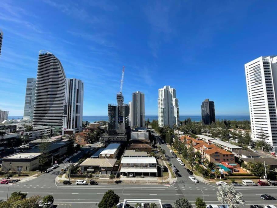 Broadbeach Level 10 With Views Apartment Gold Coast