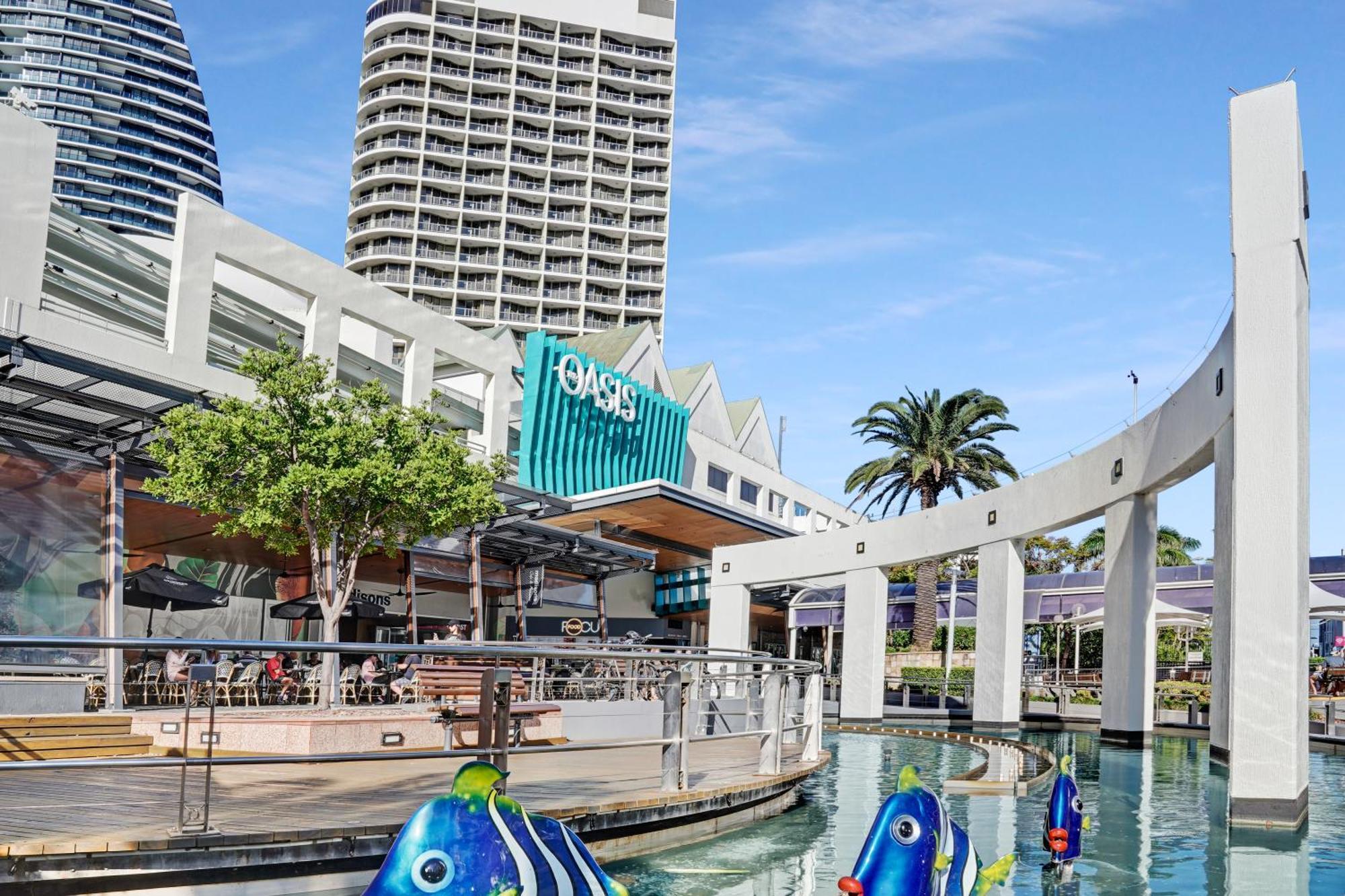 Broadbeach Level 10 With Views Apartment Gold Coast